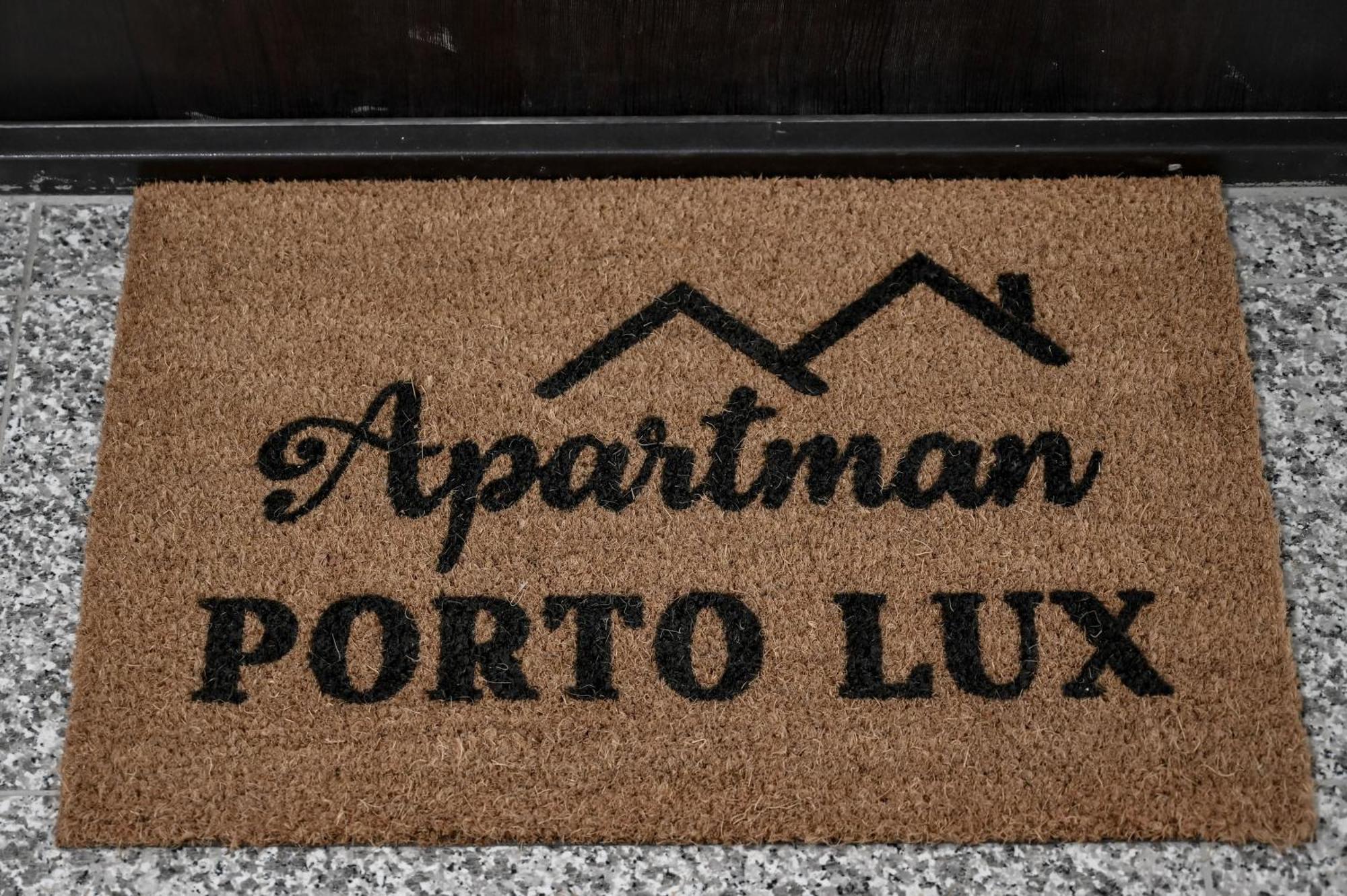 Porto Lux Apartment อารันเยโลวัคส์ ภายนอก รูปภาพ