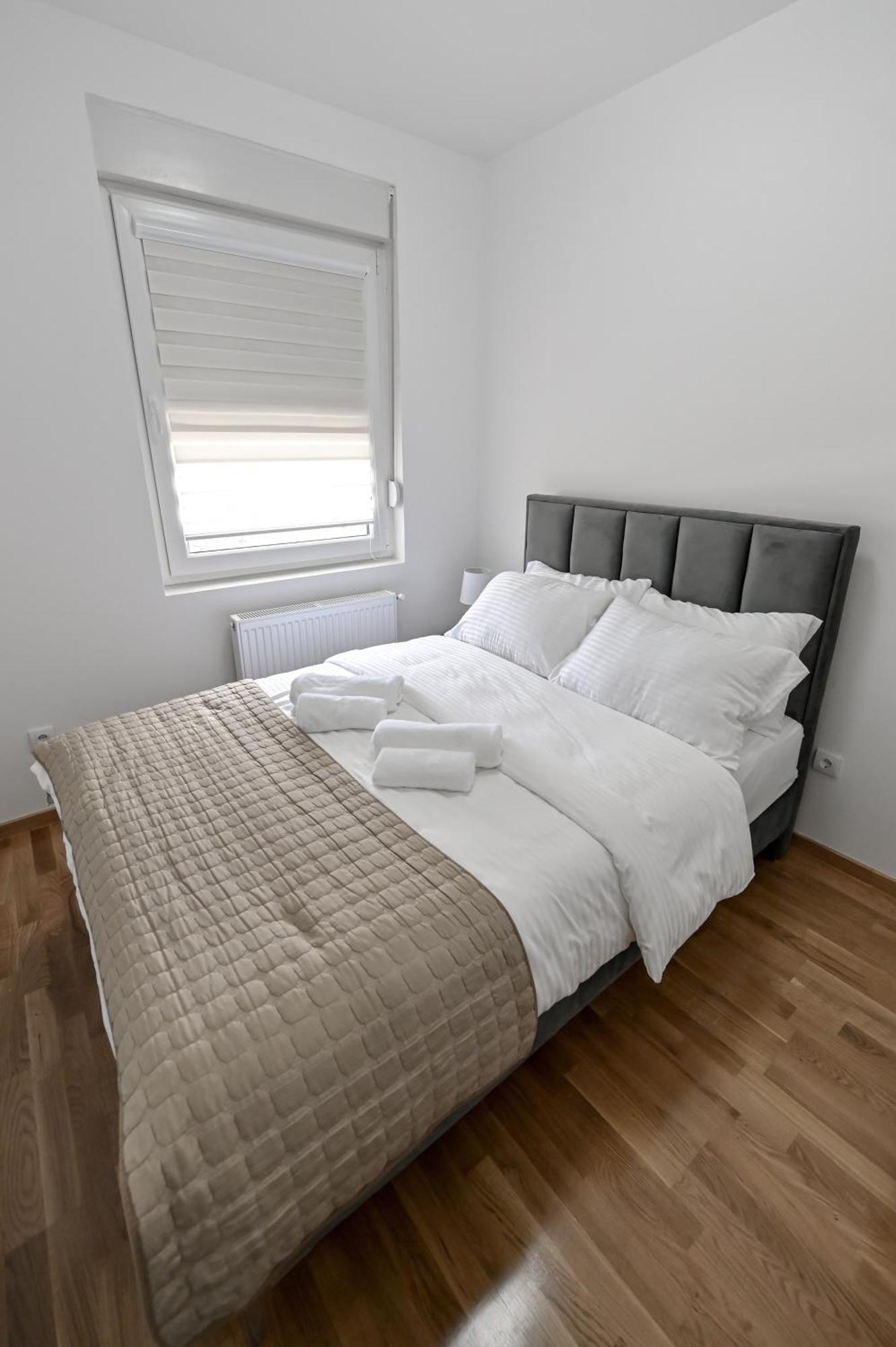 Porto Lux Apartment อารันเยโลวัคส์ ภายนอก รูปภาพ